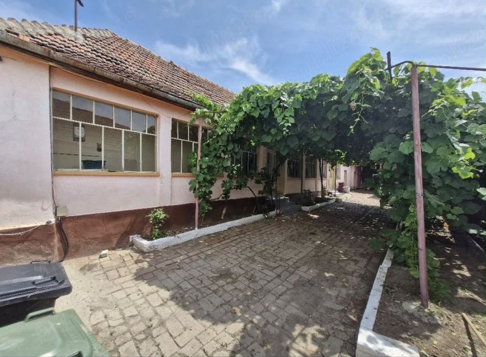 Casa de vînzare