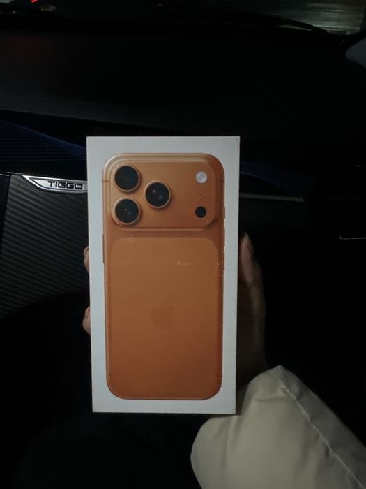 iPhone 17 pro с гарантий