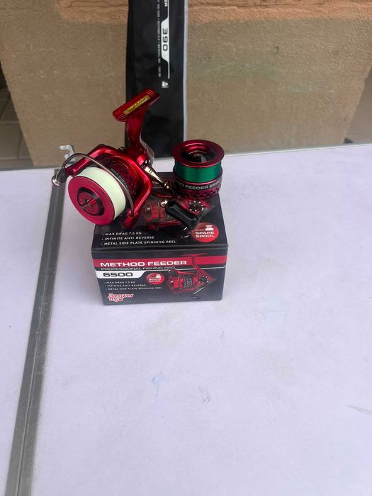 Combo: Lanseta feeder Benzar Clasic Feeder  si Mulineta Benzar Method Feeder 6500