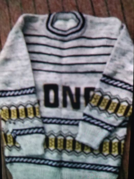 Продам свитера.трико