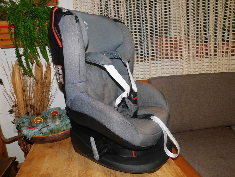 Scaun auto Maxi Cosi Tobi grupa 9-18 kg