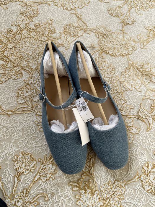 Gap, denim mary jane flats