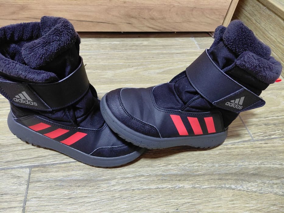 Зимни ботуши апрески за момче  Adidas
