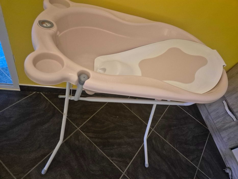 Вана Kikkaboo с термометър, ортопедична подложка и отвор за оттичане