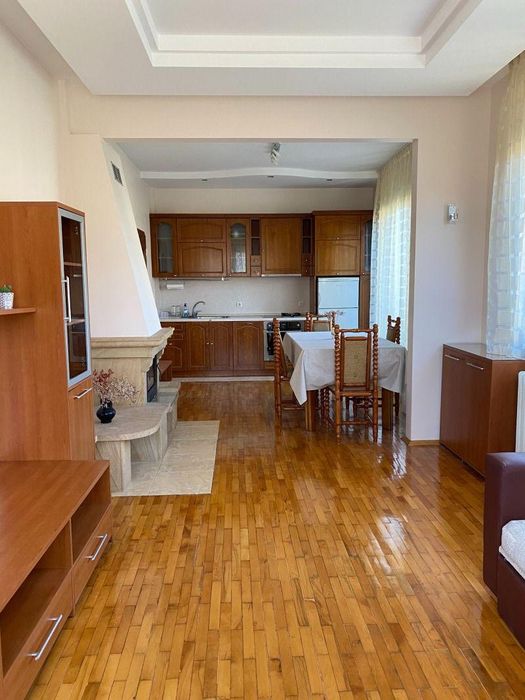 Дава се под наем Тристаен апартамент в София, Борово - 88 кв.м за 700 € - Снимка #1