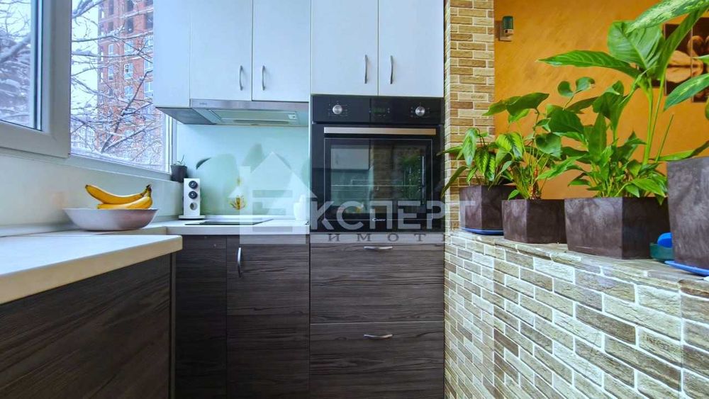 Продава се Тристаен апартамент в Пловдив, Кючук Париж - 86 кв.м за 1902 €/кв.м - Снимка #1