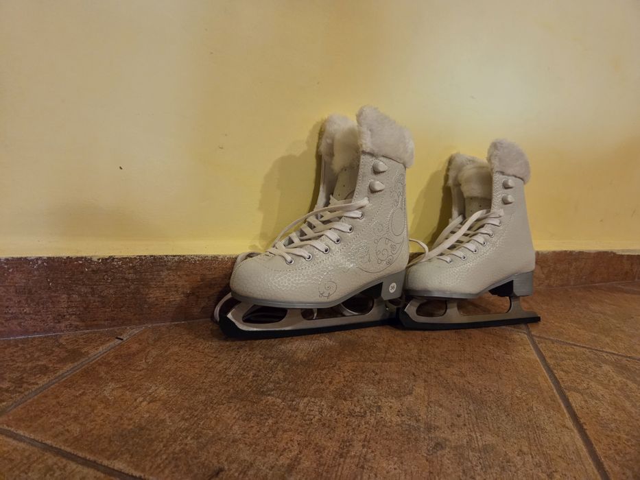 Patine gheata marimea 36