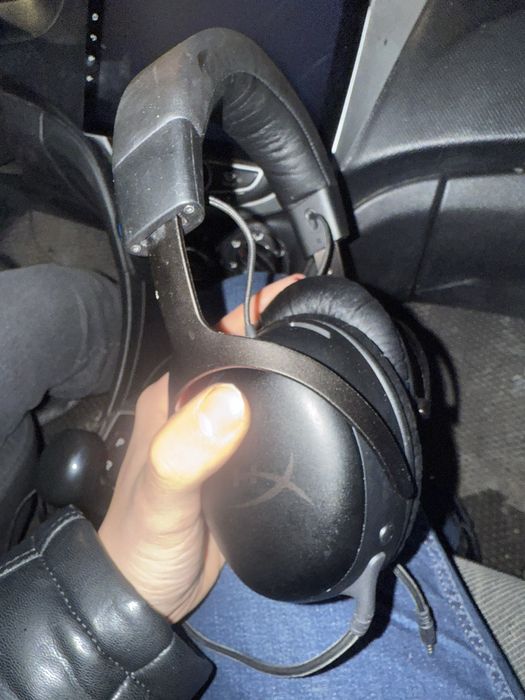 Наушник hyper x с проводами