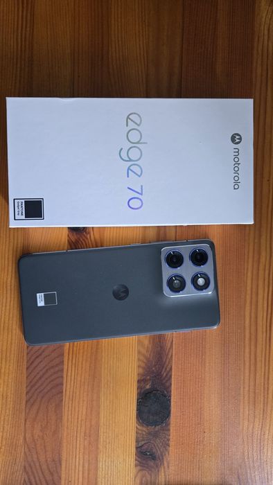 Motorola Edge 70 5G – 12GB RAM / 512GB – stare impecabilă