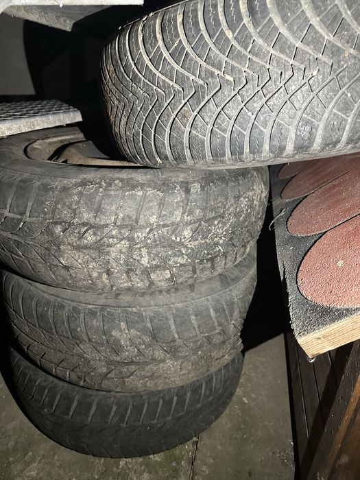 5 Roti jante genti gume cauciucuri anvelope iarna logan renault clio dacia megan honda opel corsa astra 195 65 r15 iarna impreuna cu capace