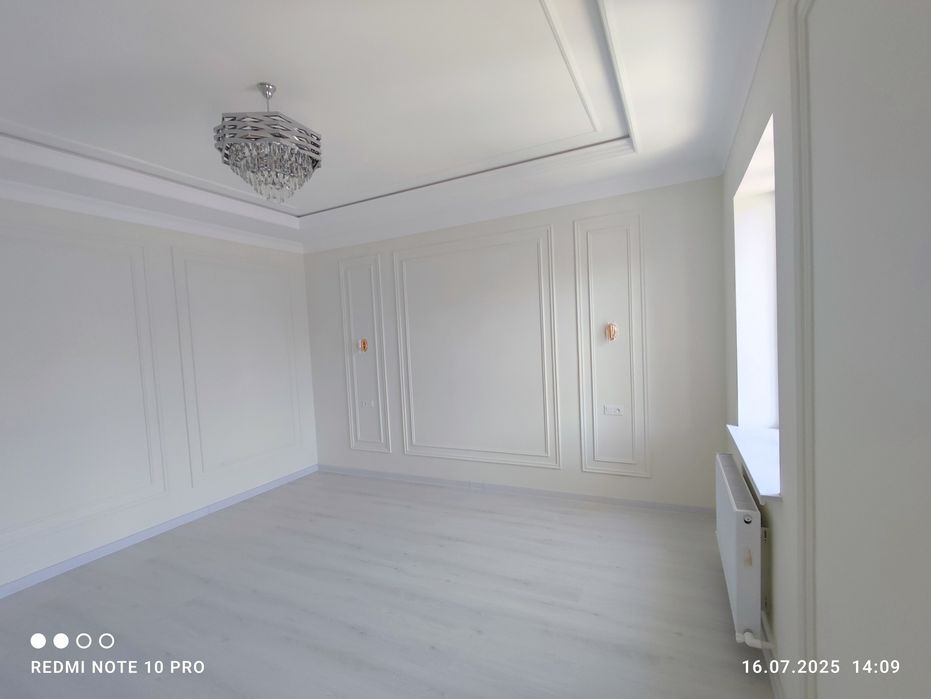 Katta eshakli fotosuratlar bilan etuk ayollar