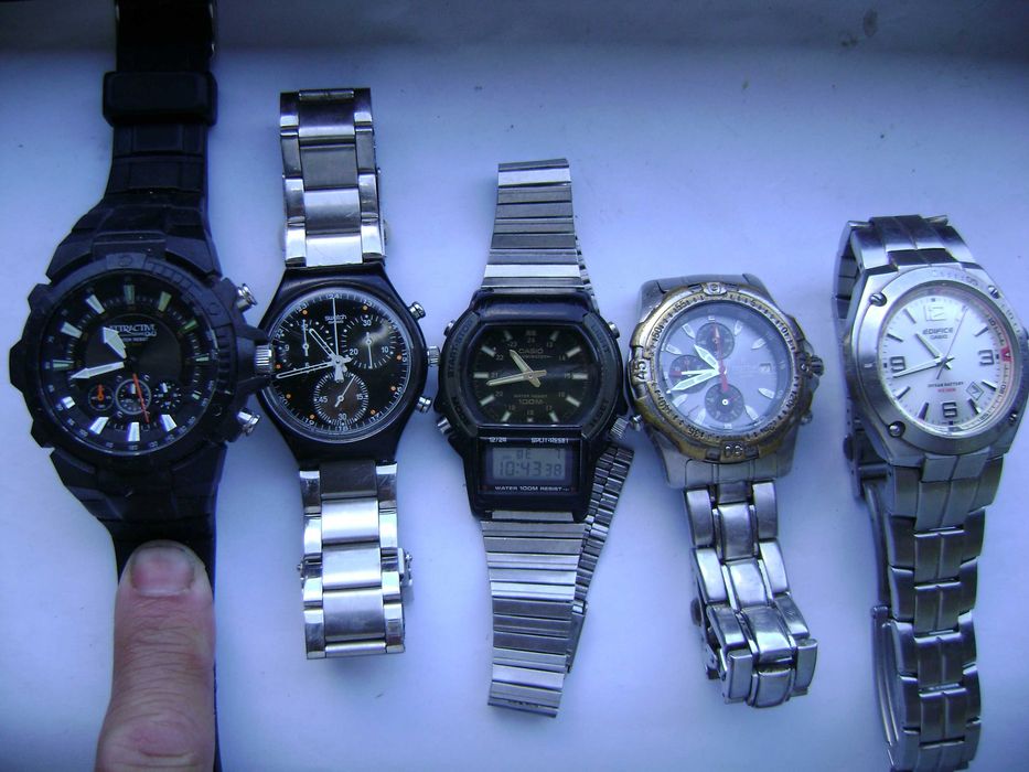 Продавам 5 кварцови часовника Q&Q,Swatch,Casio,Festina