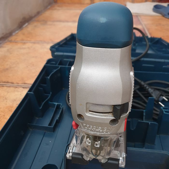 Fierastrau pendular Bosch GST 135 CE. Profesional. Soricel.