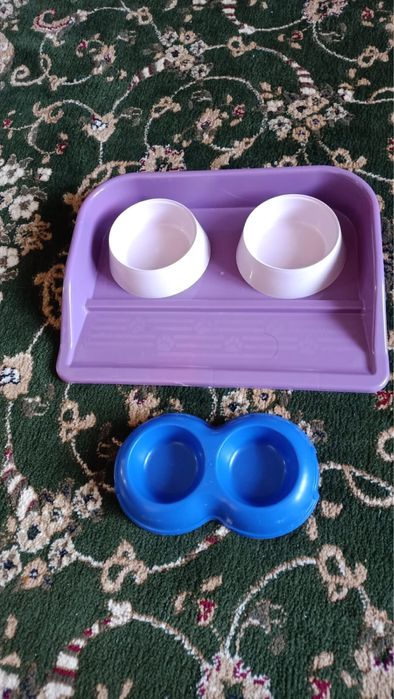 Миска для кошек и собак