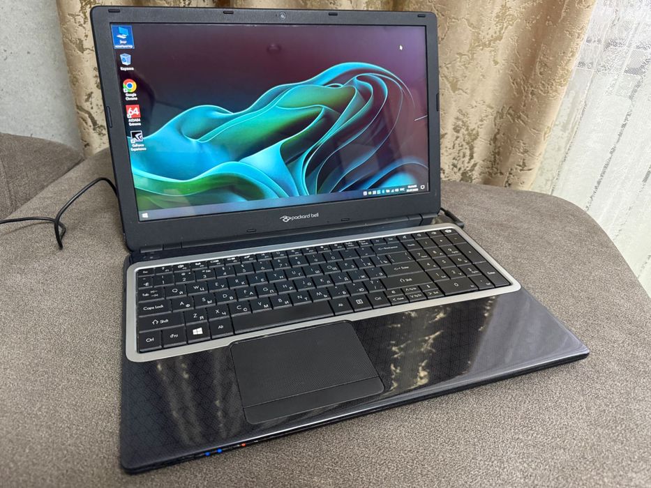 Acer. Core i3. 6ГБ. 2 Видеокарты