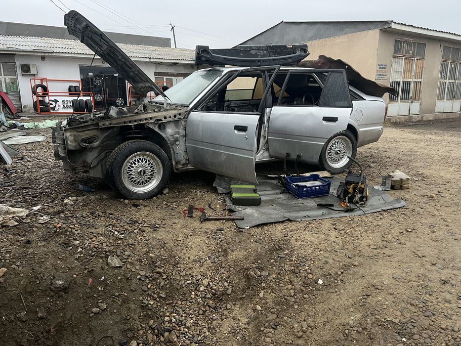 передный капот От Мазда626 старушка