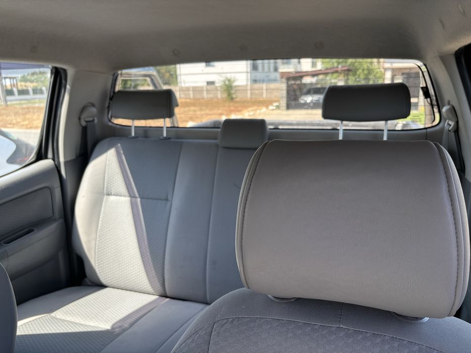 Vand Toyota Hilux