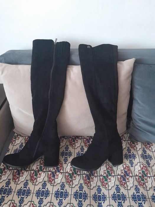 Зимние женские сапоги