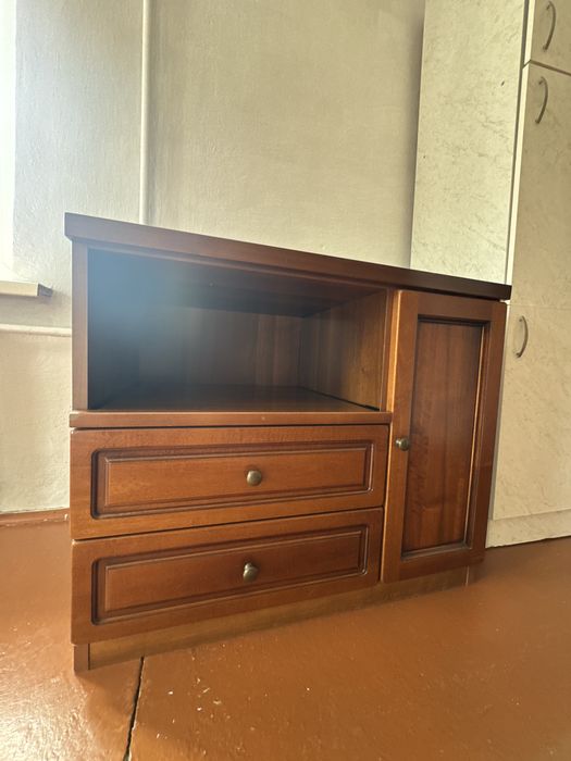 Продаю шефонер и тумбу