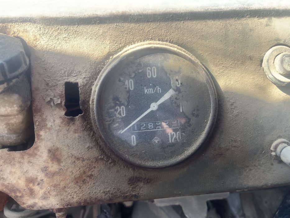 Продаём машину УАЗ 3303