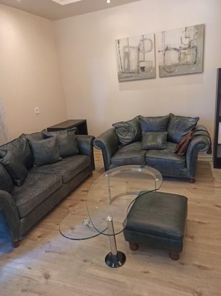 Дава се под наем Тристаен апартамент в Пловдив, Център - 95 кв.м за 600 € - Снимка #1