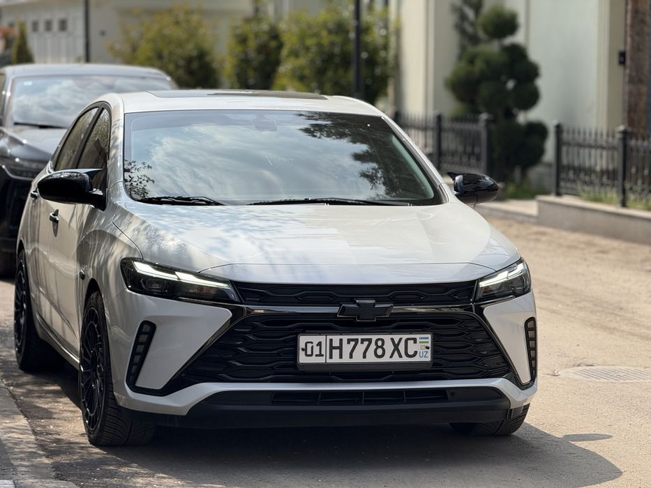 Monza 1,3 турбо. монза 1.3 турбо