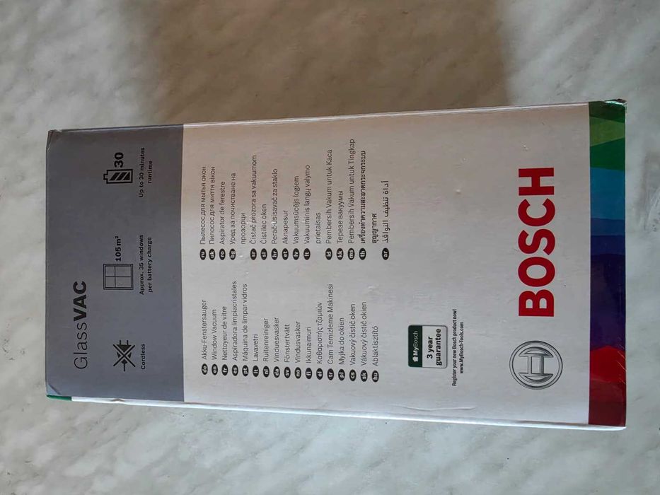 Aspirator geamuri Bosch GlassVAC, cu acumulator (Pachet Complet) - Nou, Desigilat