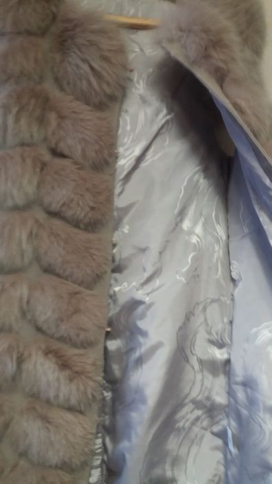 Продам меховую жилетку