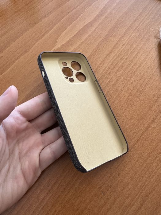 Кейс / Case - iPhone 14 Pro