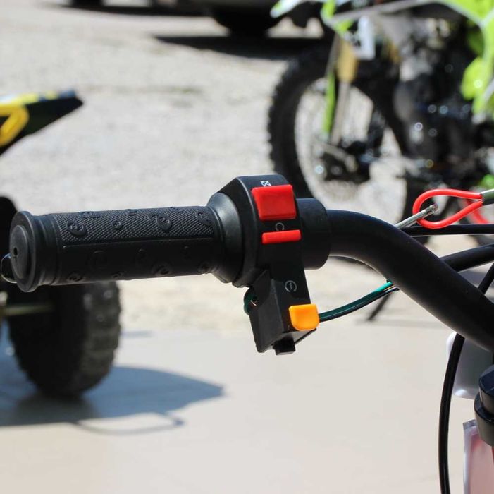 Детски Кросов Мотор 50сс кубика MaxMotors RED с електрически стартер