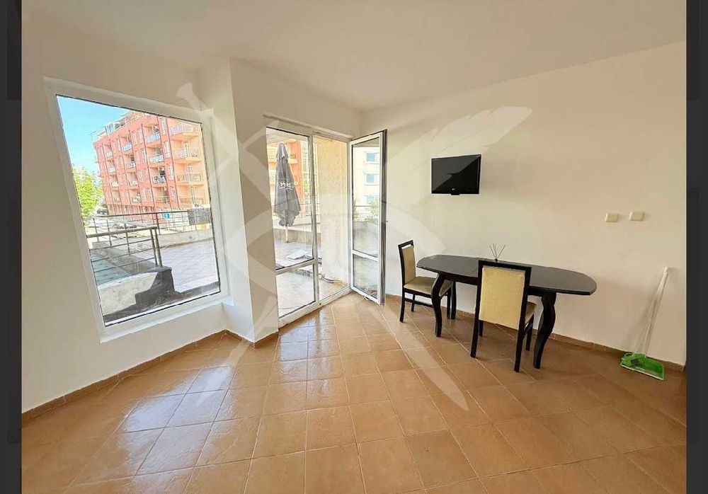 Продава се Двустаен апартамент в Несебър - 57 кв.м за 1176 €/кв.м - Снимка #1