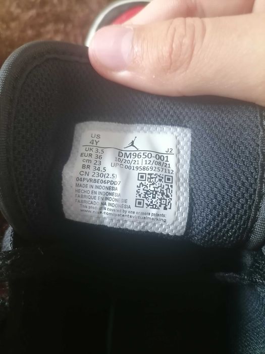 Jordan 1 mid bred mărime 36-37