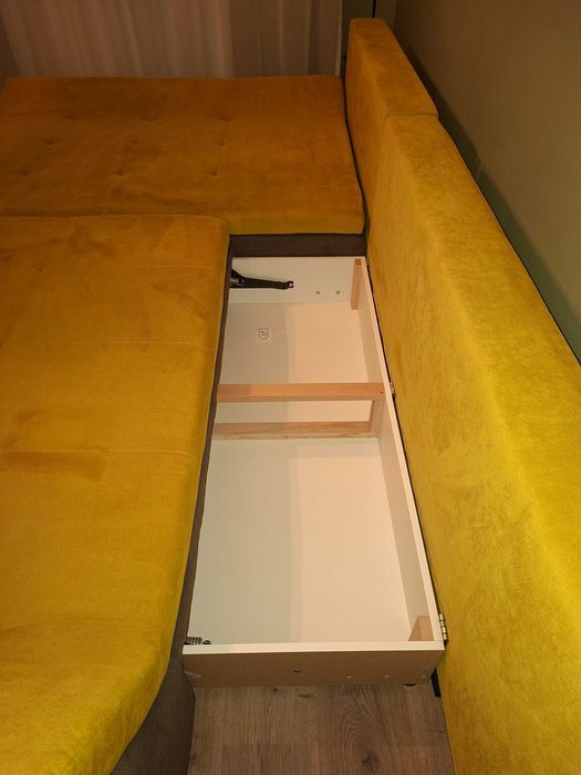 Canapea Lem's galbena