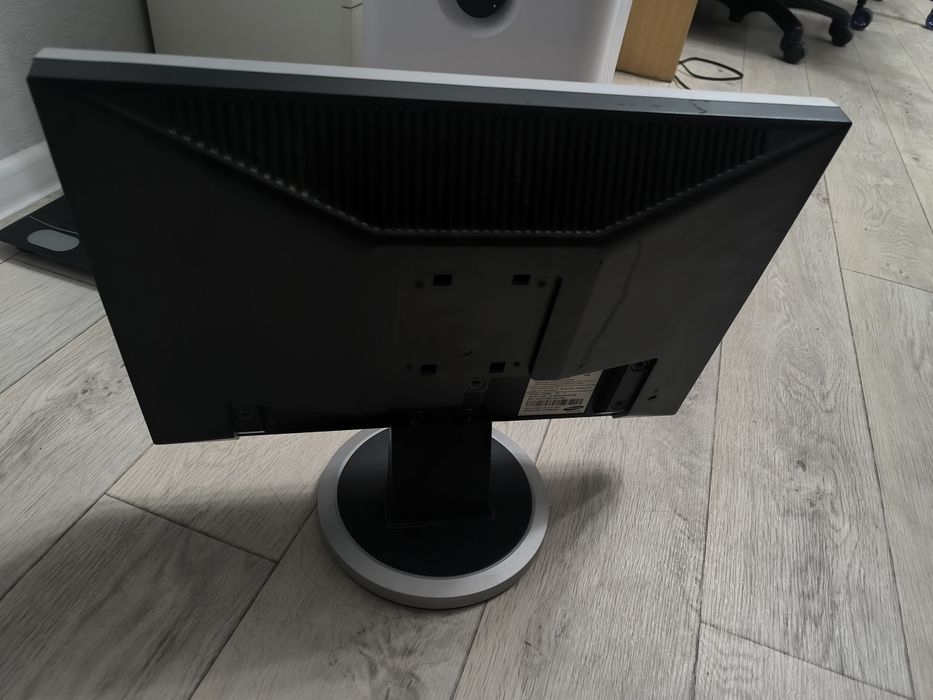 Продам мониторы Samsung и Philips