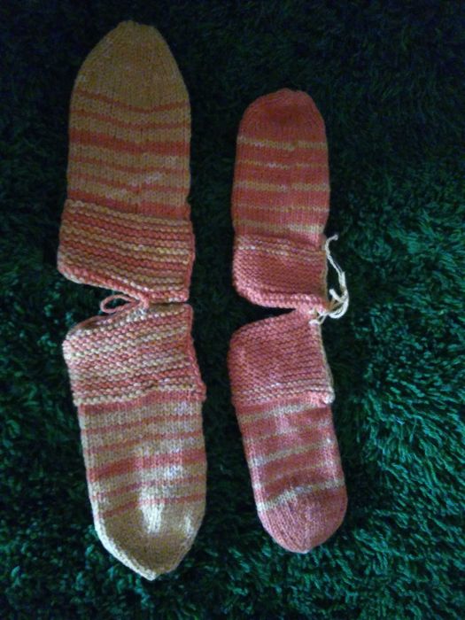 Продавам ръчно плетени вълнени терлици