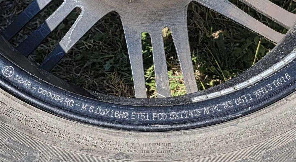 Джанти R16 4 броя 6.5 J  ET 50 5X114.3 централен отвор на джанта Ф60.1 - Комплект със летни гуми.