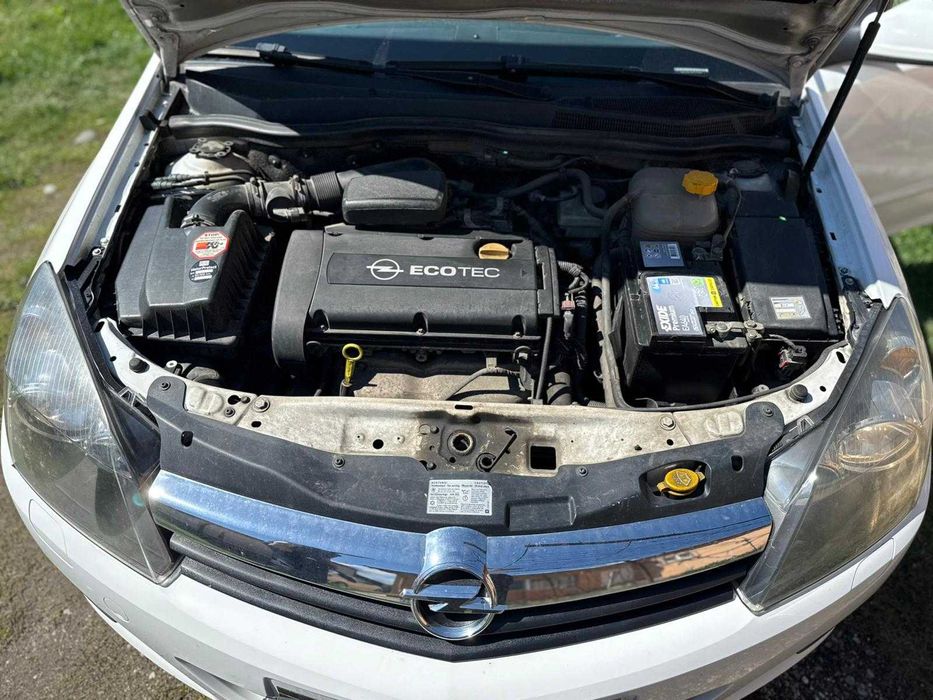 Opel Astra H GTC 1.6 benzina
