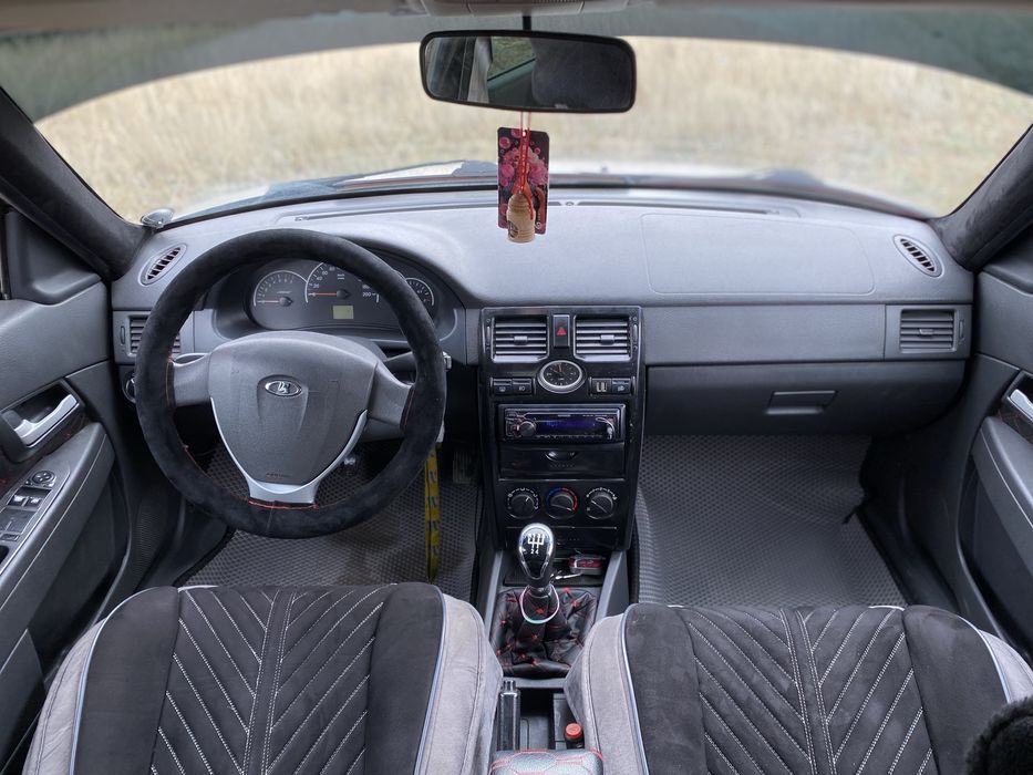 Приора 2013год..