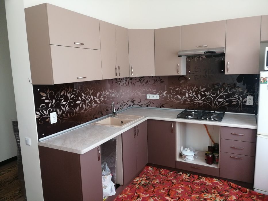 Фартук из стекла. Скинали