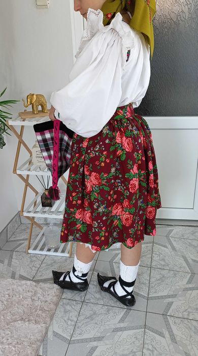 Sumna cu model floral