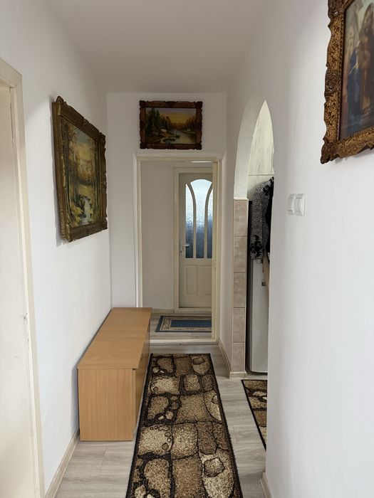 Apartament cu 3 camere ultracentral in Câmpeni