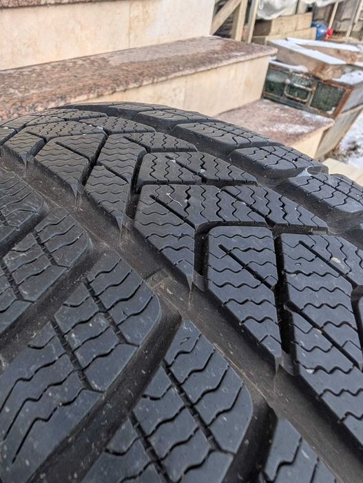 2 cauciucuri anvelope iarna Pirelli Sottozero 3 RFT 225 45 R19 98v