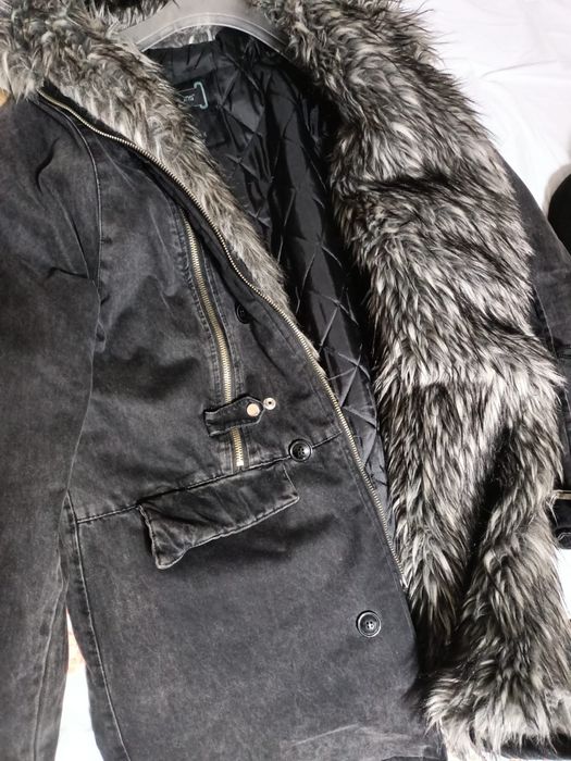 Срочно! Продам парку зимнюю.