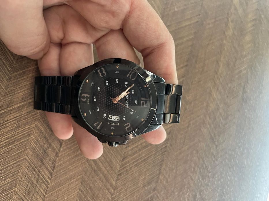 Часовник Aksept