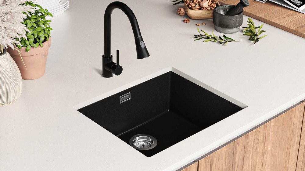 Черна гранитна мивка за вграждане под плот Лондон 60 XXL 560 x 470 мм