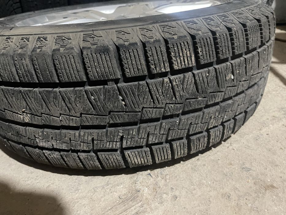 Продам шины kapsen 215/60/17