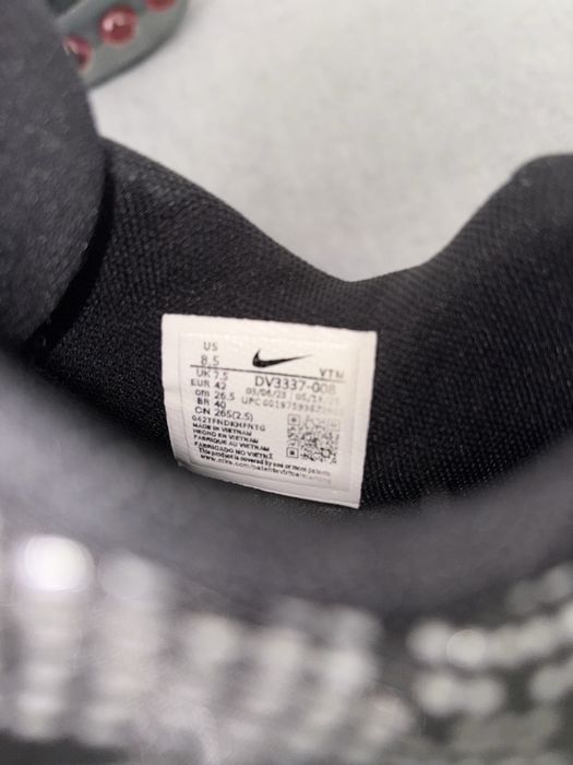 Nike air max DN-черни с лилави детайли много добро състояние