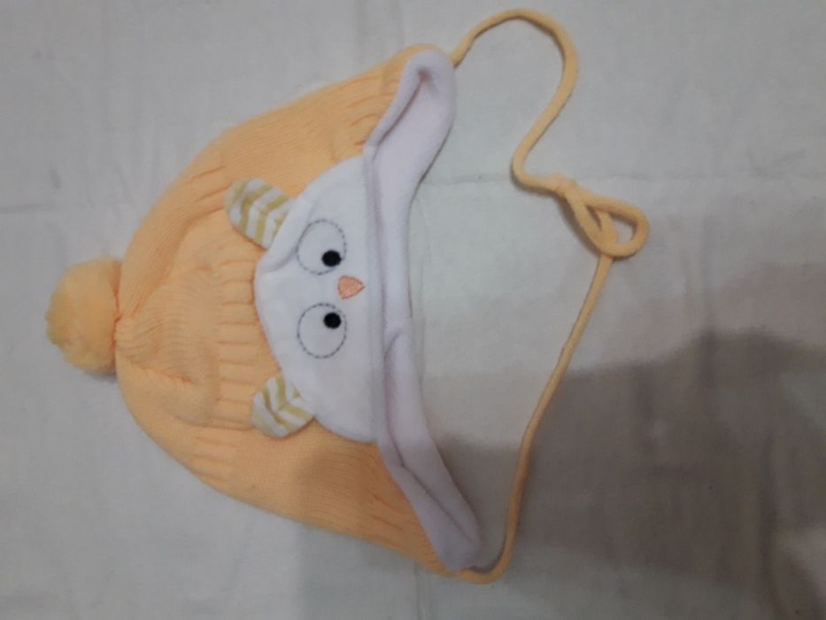 Продаю шапочку для новорожденного