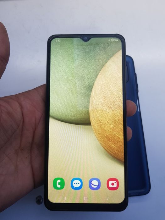 Samsung A12 64GB ideal