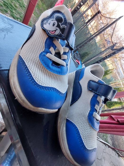 Кецове и маратонки за момче